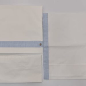 Lenzuolino in cotone bianco e azzurro
